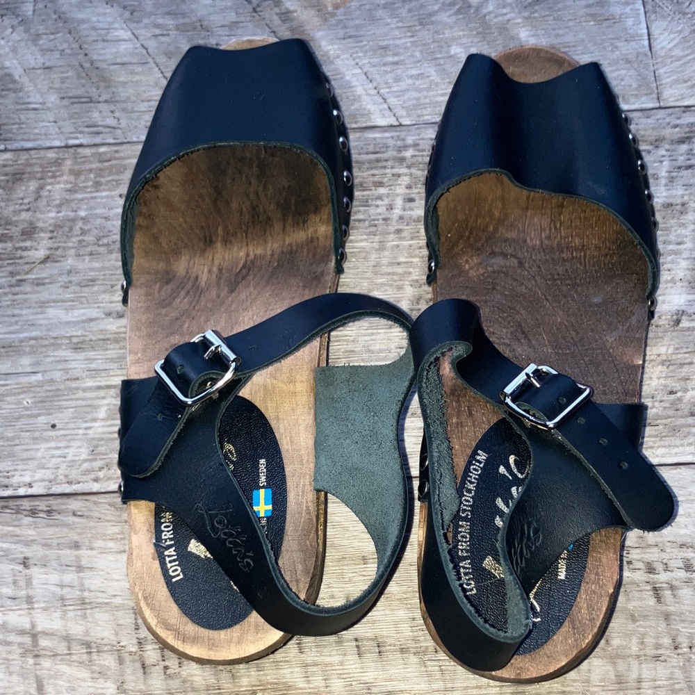 LOTTA FROM STOCKHOLM STUDDED BLACK LEATHER PEEP-TOE WOODEN CLOGS 41
